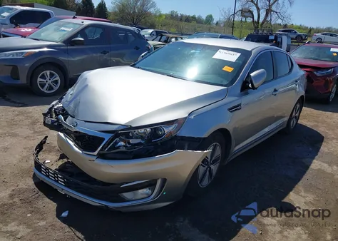 2013 Kia Optima Hybrid z USA, uszkodzony, nr VIN KNAGM4AD1D5040380